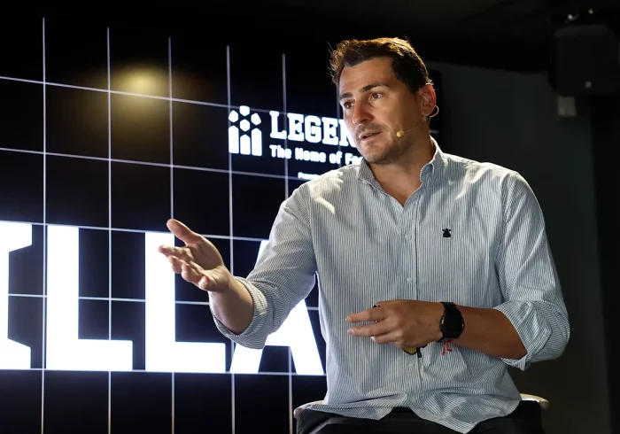 Riquelme manda una carta a los socios y aprovecha para anunciar también el fichaje de Casillas